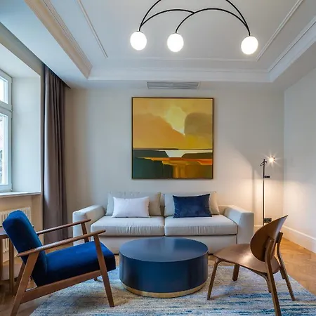 On The Square Szálloda