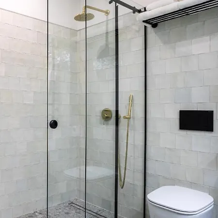 Szálloda On The Square Lviv