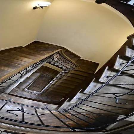 On The Square ホテル