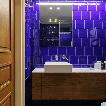 Szálloda On The Square 4*