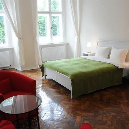 On The Square 4* Lviv