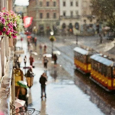 On The Square 4* Lviv