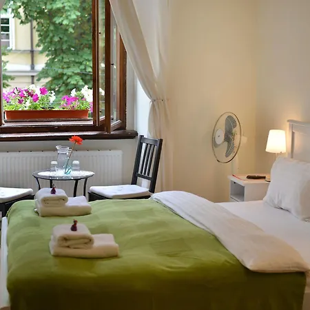 Szálloda On The Square