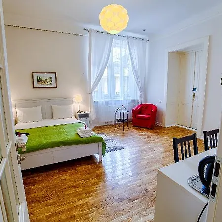 On The Square 4* Lviv