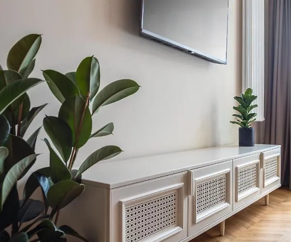 On The Square Hotel Lviv