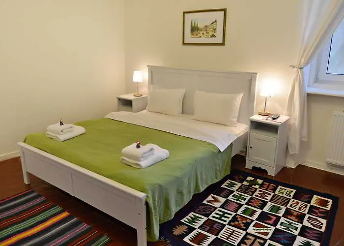 On The Square Hotel 4*