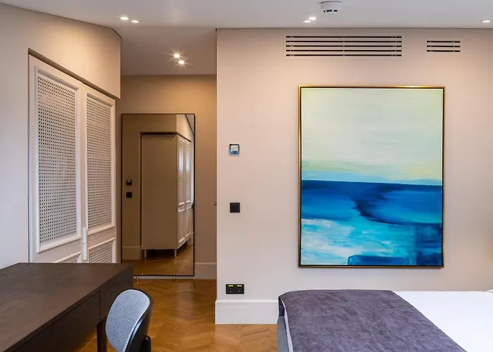 On The Square Hotel Lviv