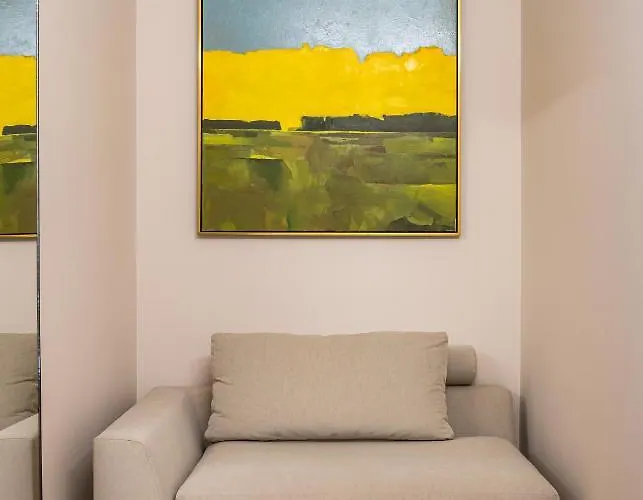 On The Square Hotel 4*