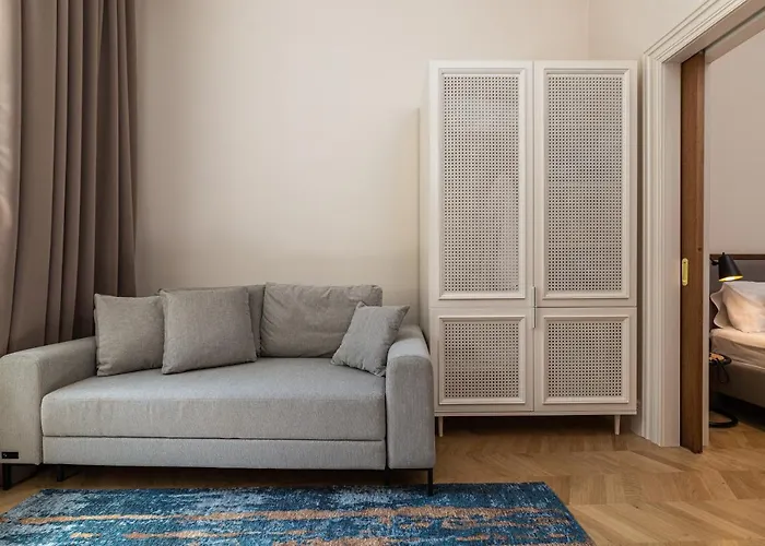 On The Square Hotel 4*