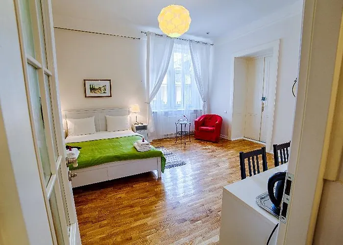 On The Square 4* Leopoli