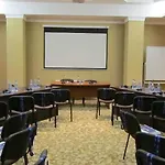Hotel On The Square 4*