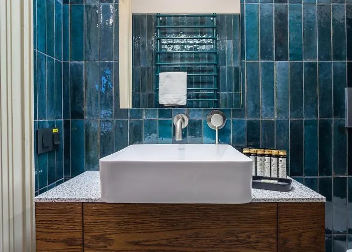 Ξενοδοχείο On The Square 4*