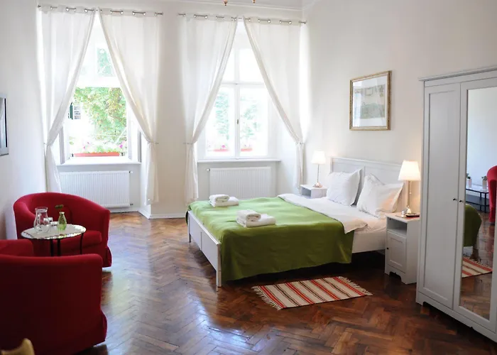 On The Square 4* Lviv